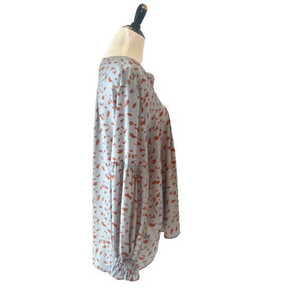 Entro Blue Animal Print Long Sleeve Blouse - Picture 11 of 15